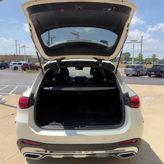 Used 2023 Mercedes-Benz GLC 300 4MATIC image 12