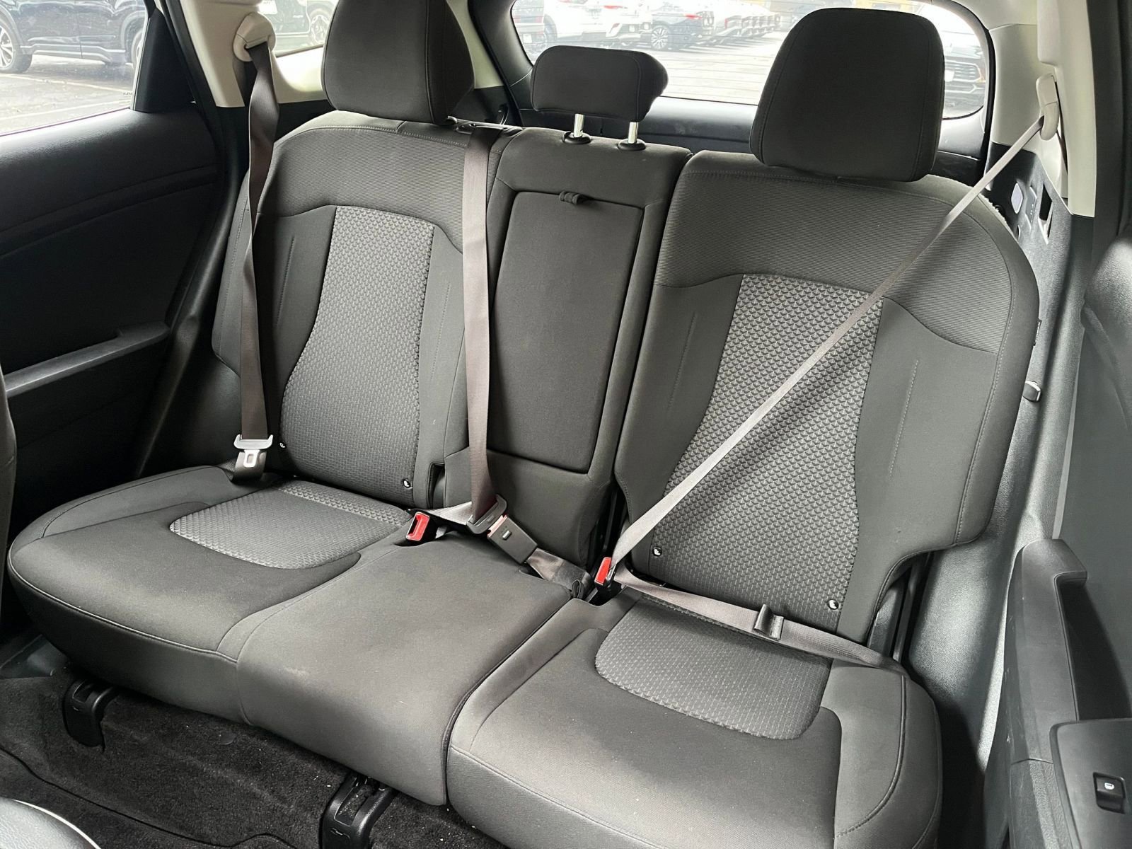 Used 2025 Kia Sportage LX FWD image 37