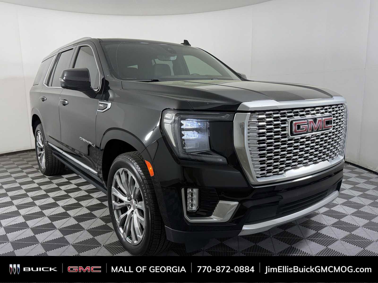 Certified 2021 GMC Yukon Denali w/ Denali Premium Package image 1