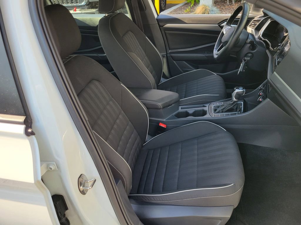 Used 2023 Volkswagen Jetta Sport FWD image 17