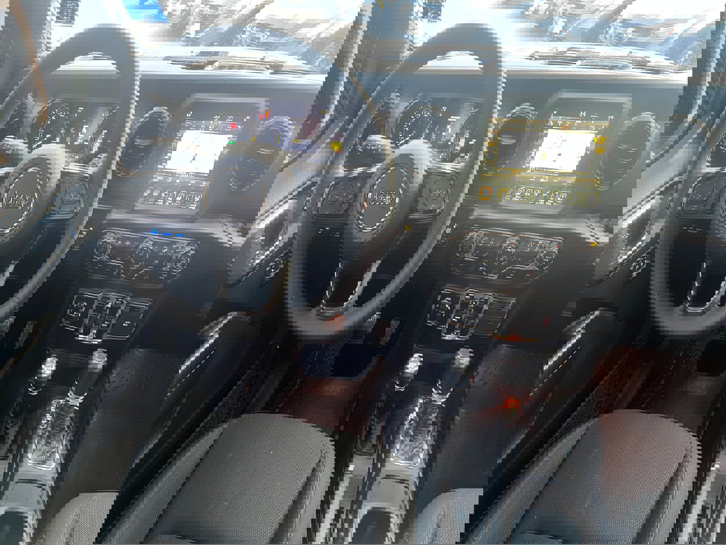 Used 2023 Jeep Wrangler Unlimited w/ Cold Weather Group image 16