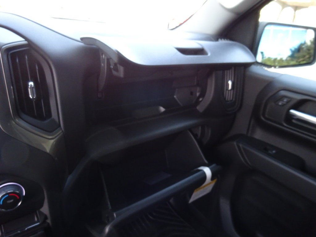 New 2026 Chevrolet Silverado 1500 Custom RWD image 28