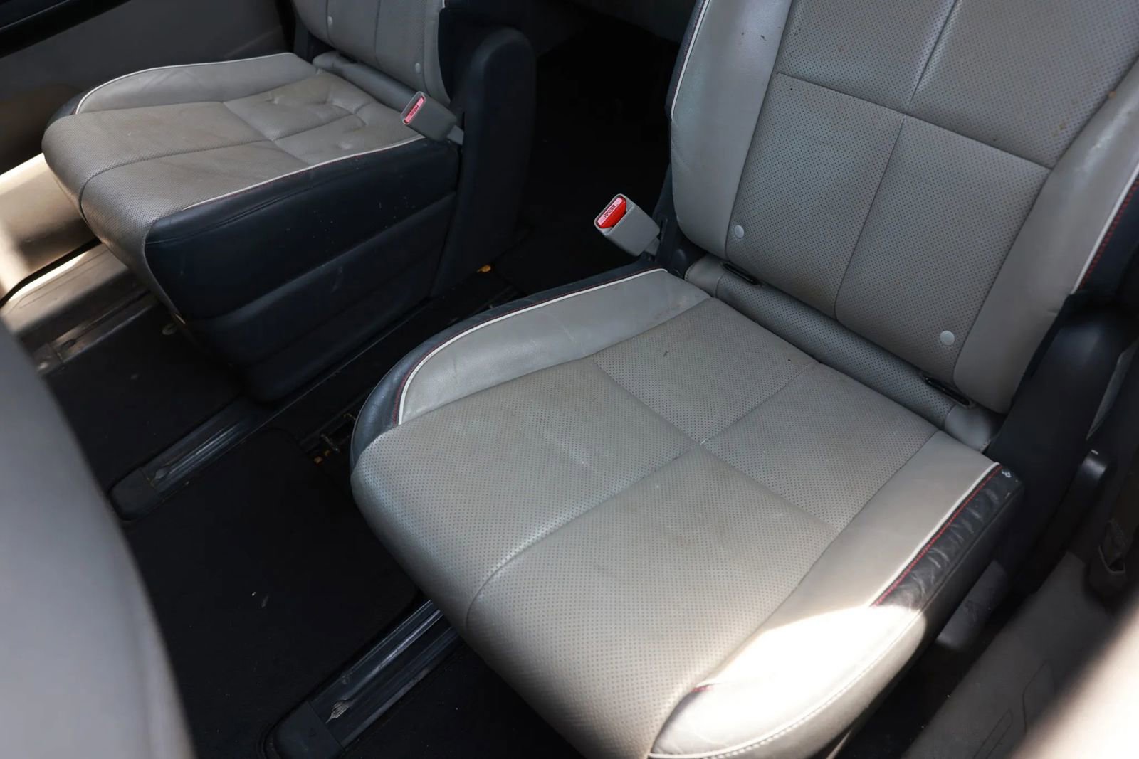 Used 2015 Kia Sedona EX image 15