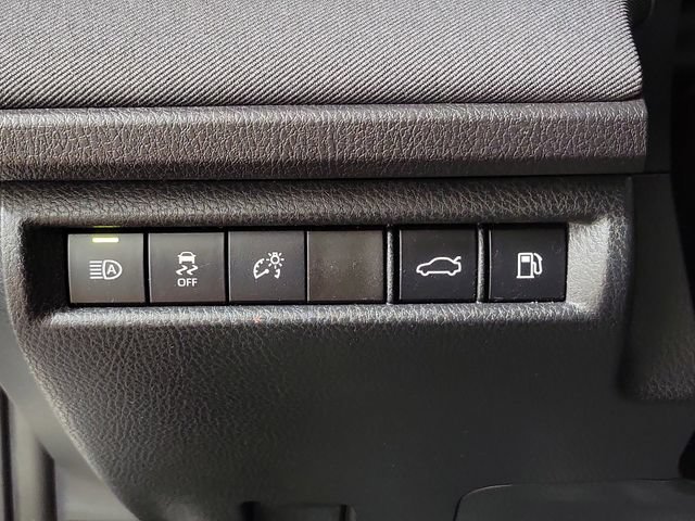 Used 2025 Toyota Camry LE FWD image 23