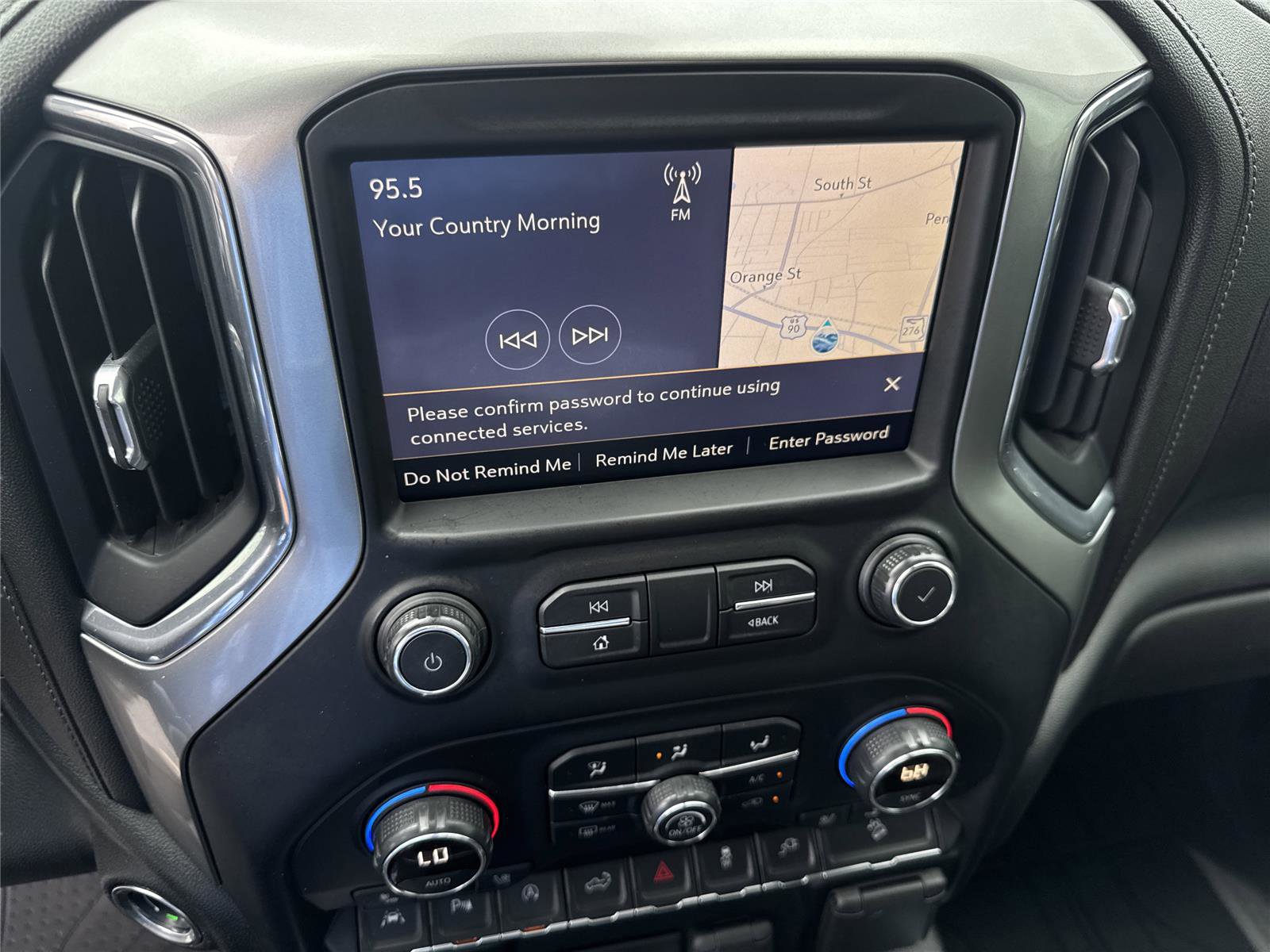 Used 2019 Chevrolet Silverado 1500 LTZ w/ LTZ Premium Package AWD/4WD image 26