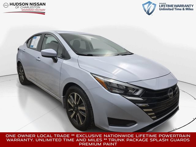 Used 2025 Nissan Versa SV w/ Trunk Package FWD image 1