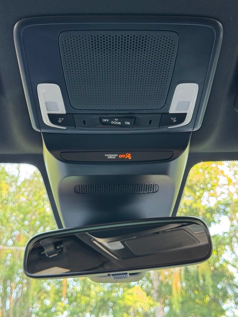Certified 2025 Honda HR-V Sport image 16