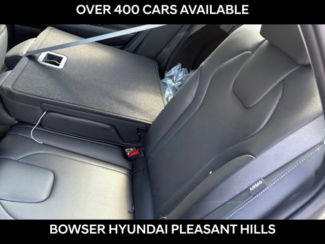 New 2026 Hyundai Elantra Limited FWD image 5