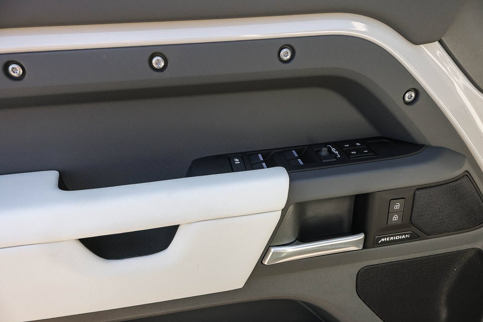 New 2026 Land Rover Defender 110 S AWD/4WD image 29