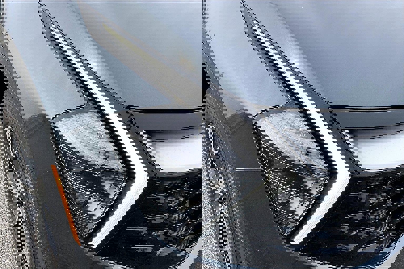 Used 2025 Kia Sportage EX image 29