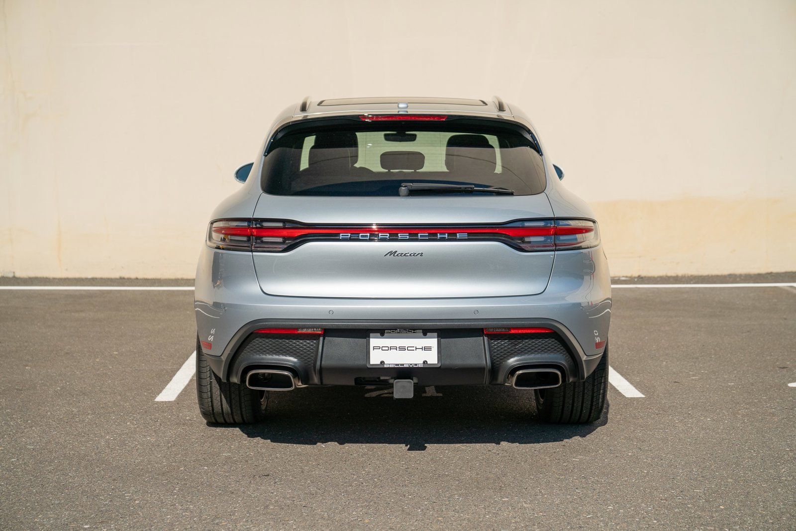 Certified 2026 Porsche Macan AWD/4WD image 7