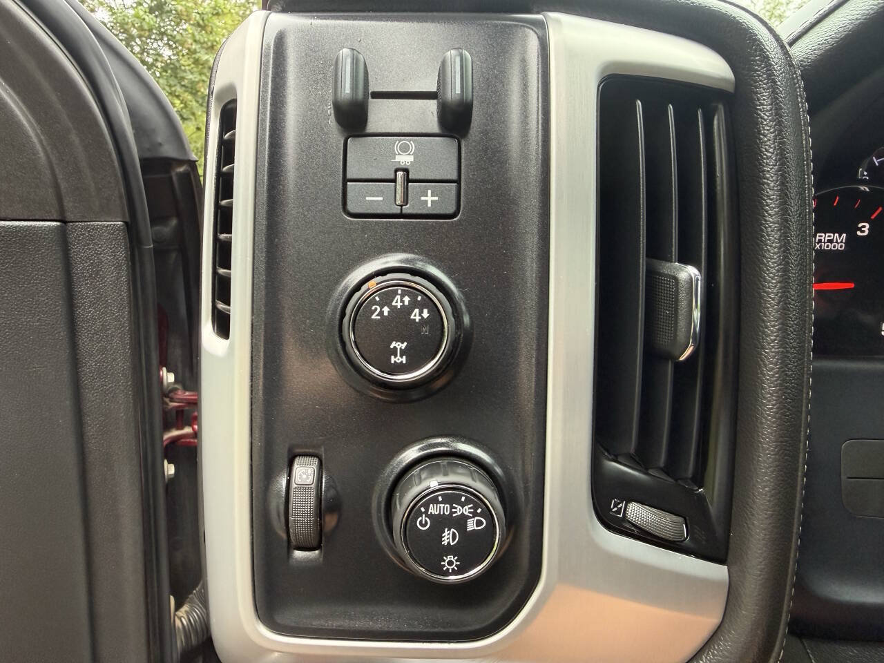 Used 2015 GMC Sierra 2500 SLT AWD/4WD image 41
