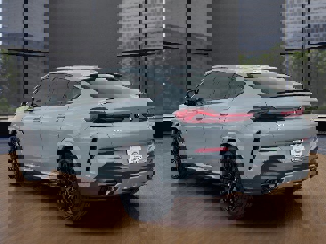 Used 2025 BMW X6 xDrive40i w/ Climate Comfort Package image 3