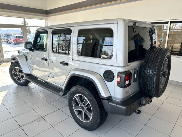 Used 2023 Jeep Wrangler Sahara w/ Cold Weather Group image 6