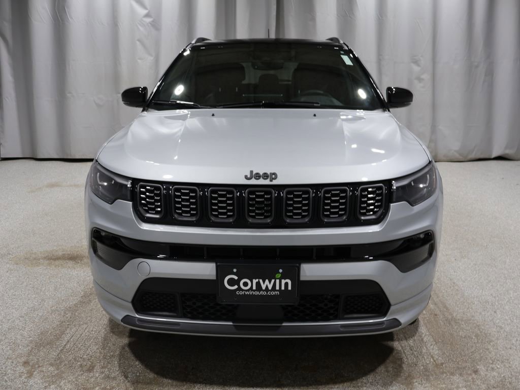 Used 2024 Jeep Compass Limited w/ High Altitude Package image 6