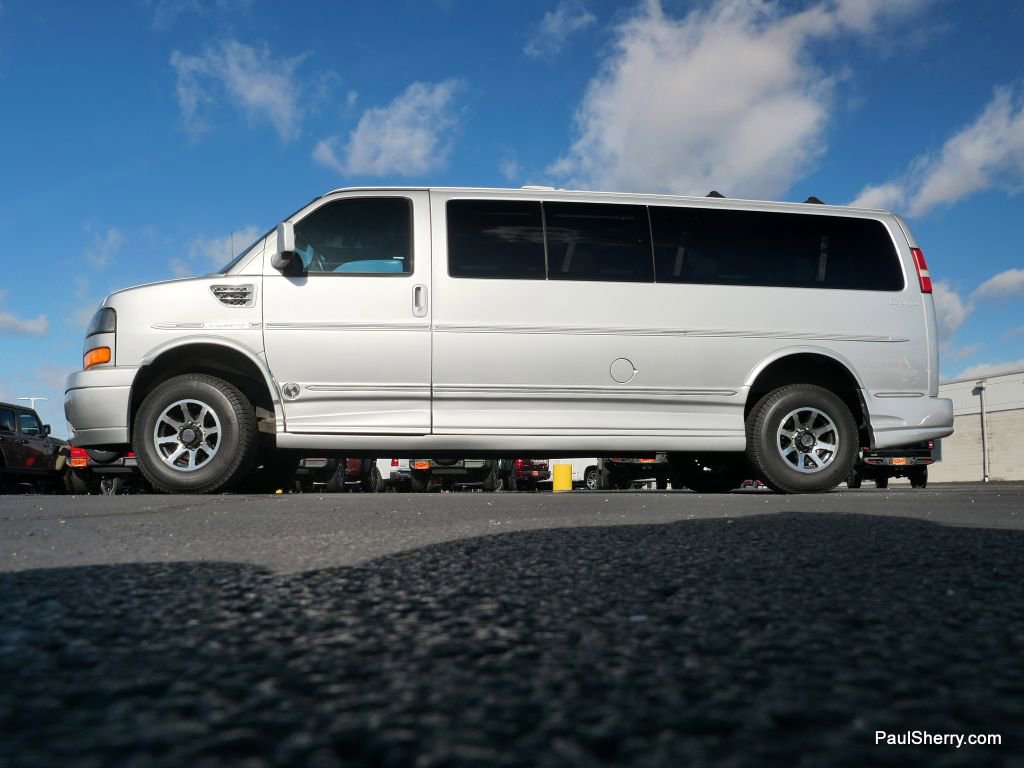 Used 2013 GMC Savana 2500 Extended image 19