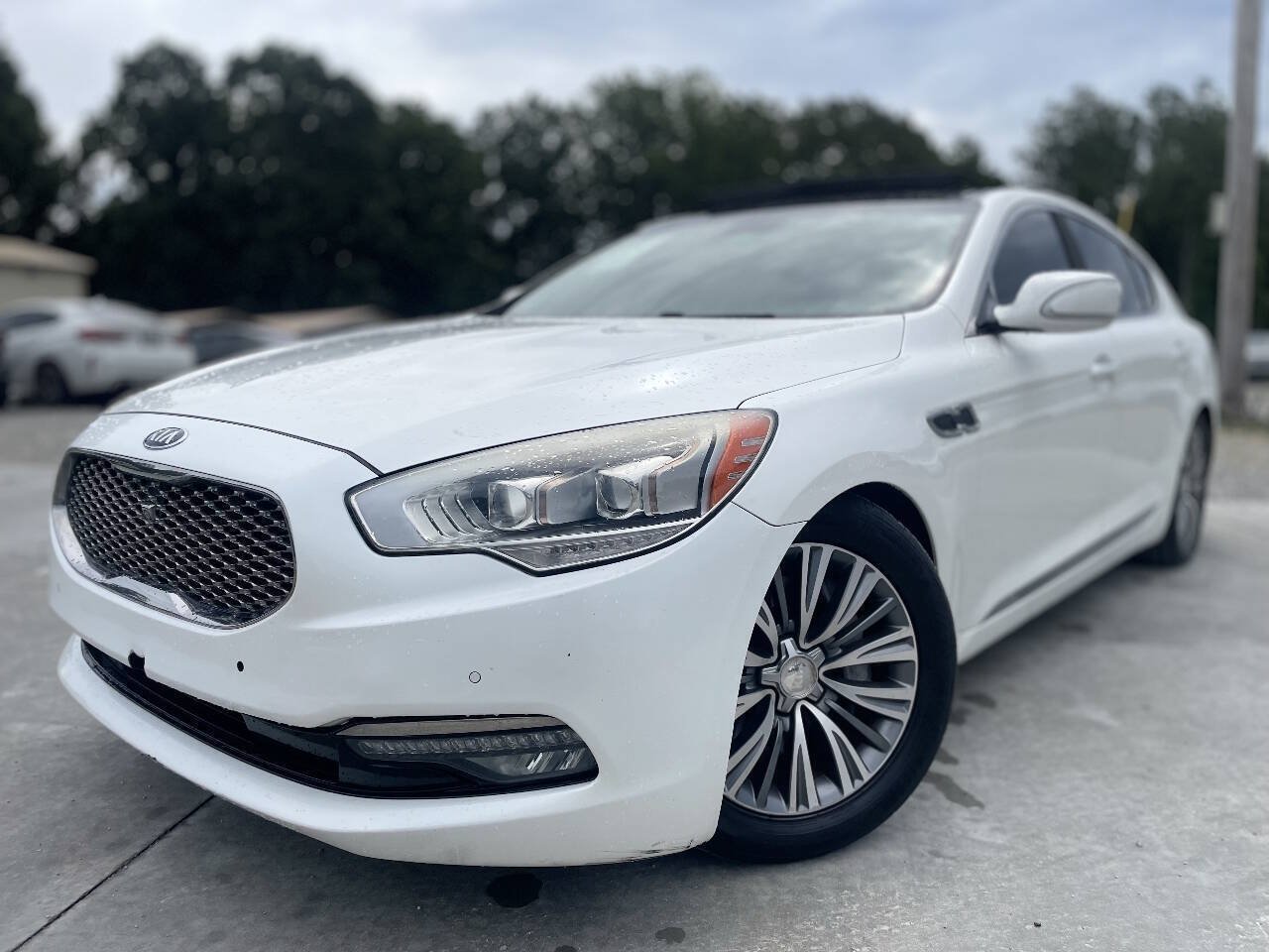 Used 2016 Kia K900 Luxury RWD image 3