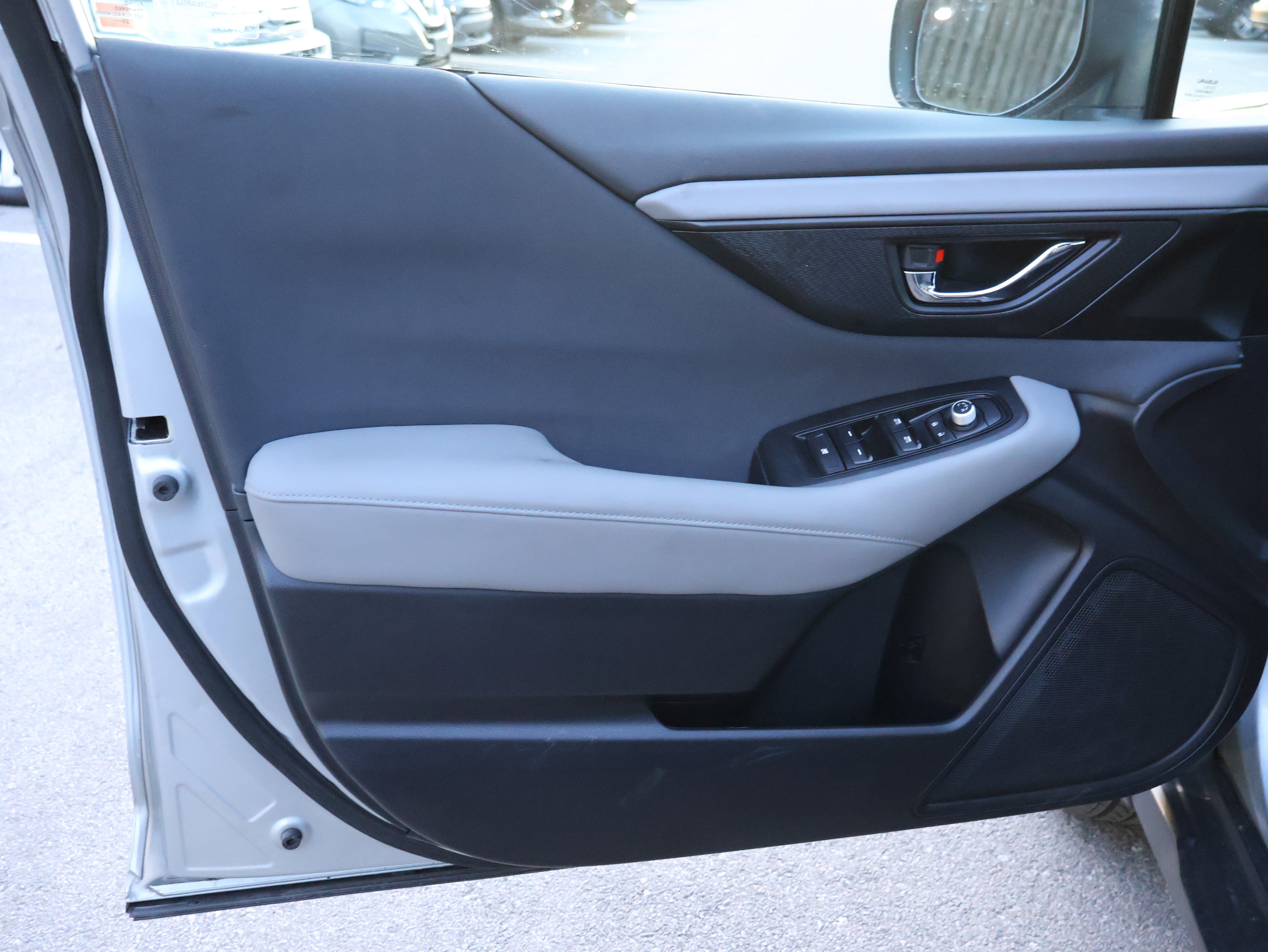 Used 2021 Subaru Outback Premium image 23