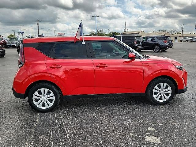 Used 2023 Kia Soul LX FWD image 5