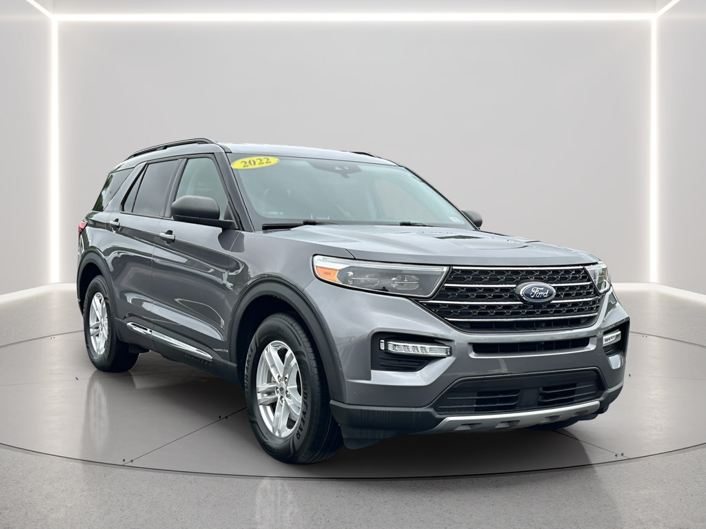 Used 2022 Ford Explorer XLT w/ Equipment Group 202A RWD image 7
