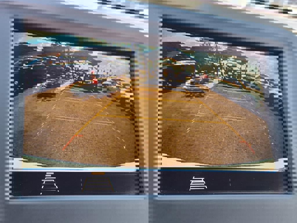 Used 2019 Chevrolet Equinox LT image 18