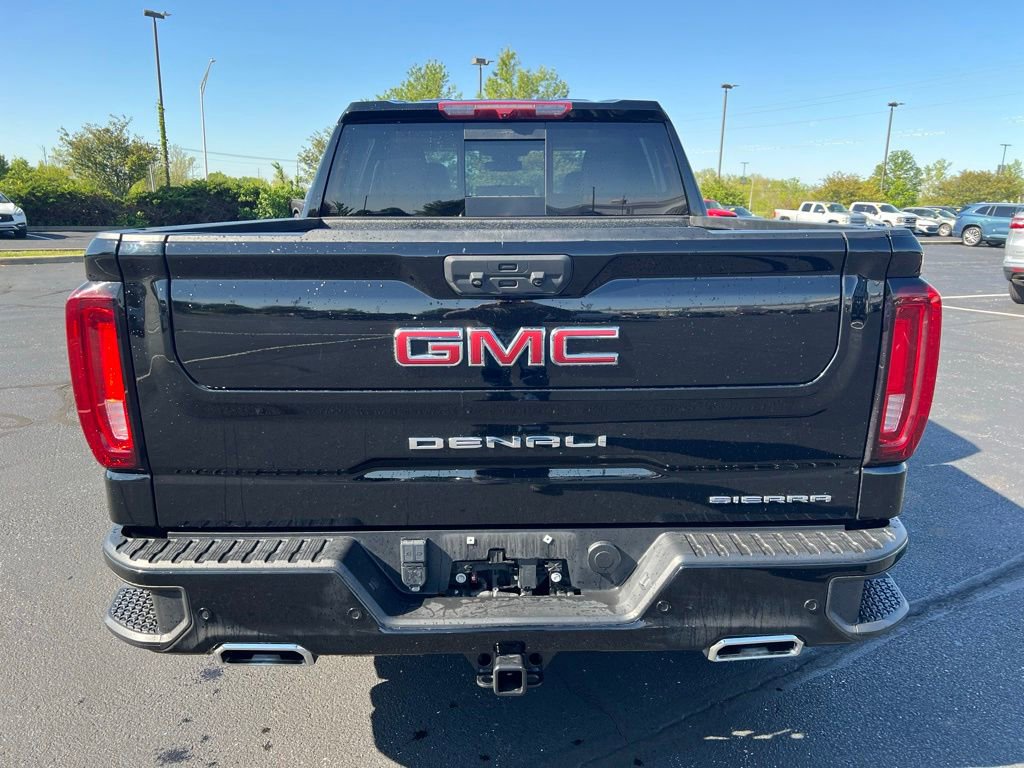 Used 2023 GMC Sierra 1500 Denali AWD/4WD image 4