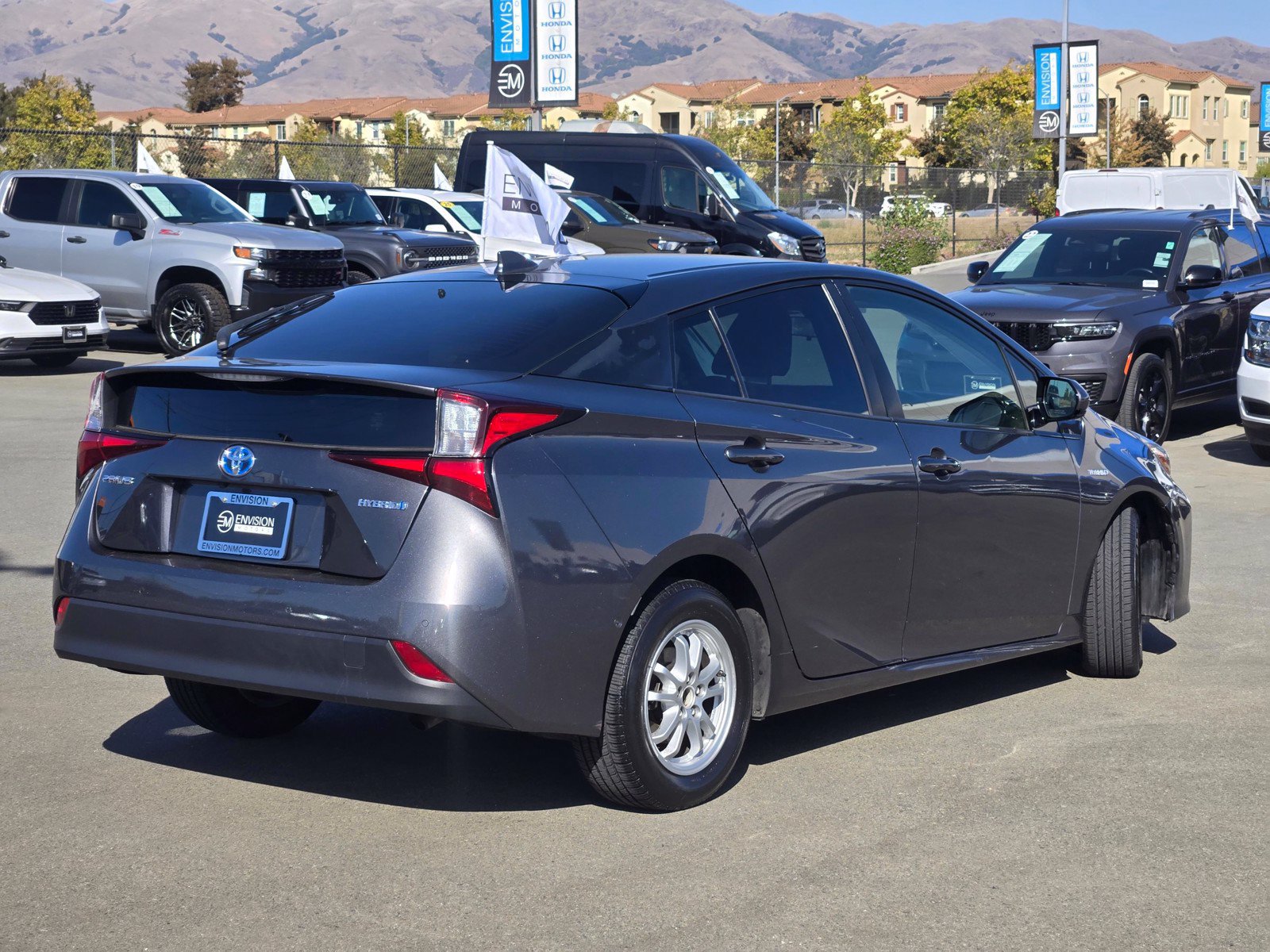 Used 2019 Toyota Prius LE FWD image 7