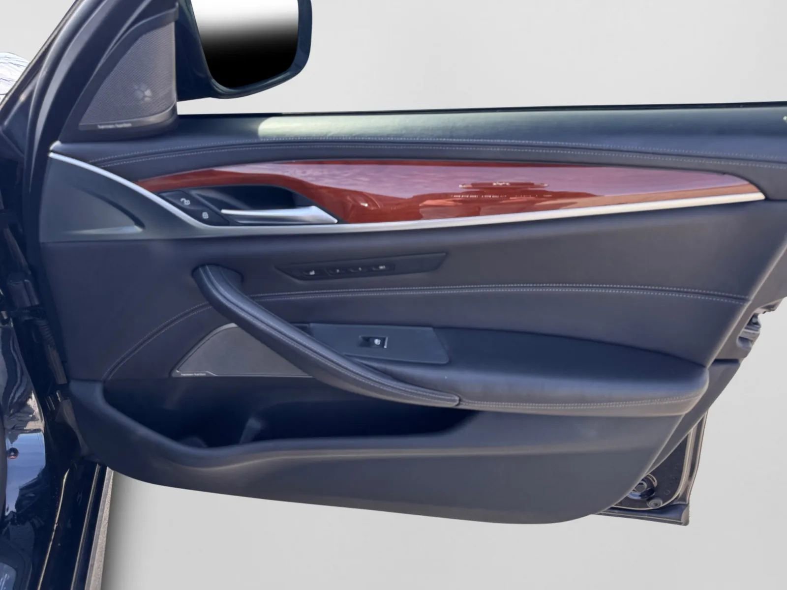 Used 2021 BMW M5 w/ Executive Package AWD/4WD image 34