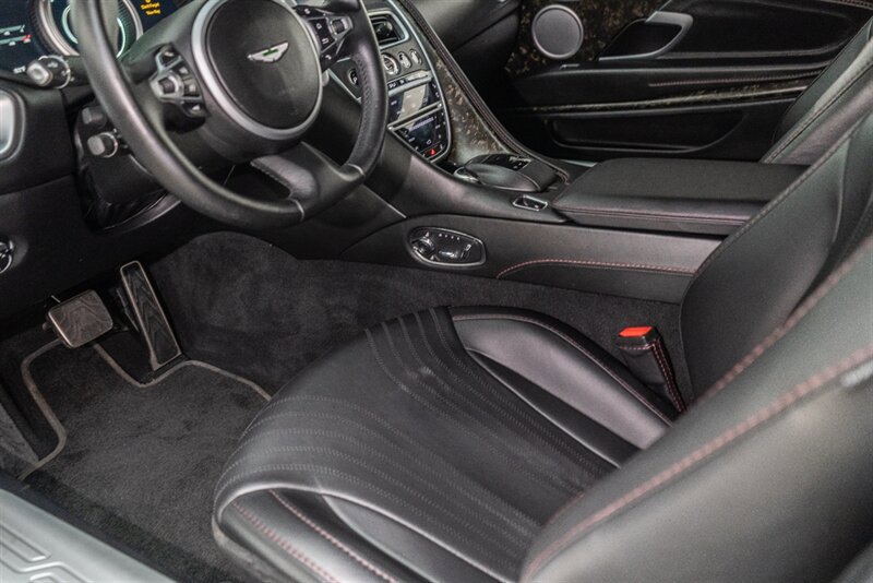 Used 2018 Aston Martin DB11 V12 RWD image 78