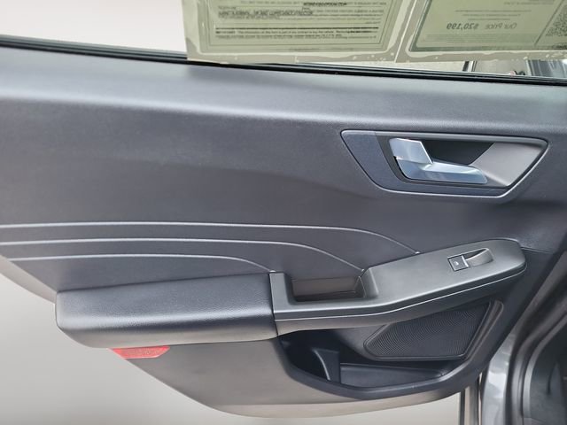 Used 2022 Ford Escape SEL image 19