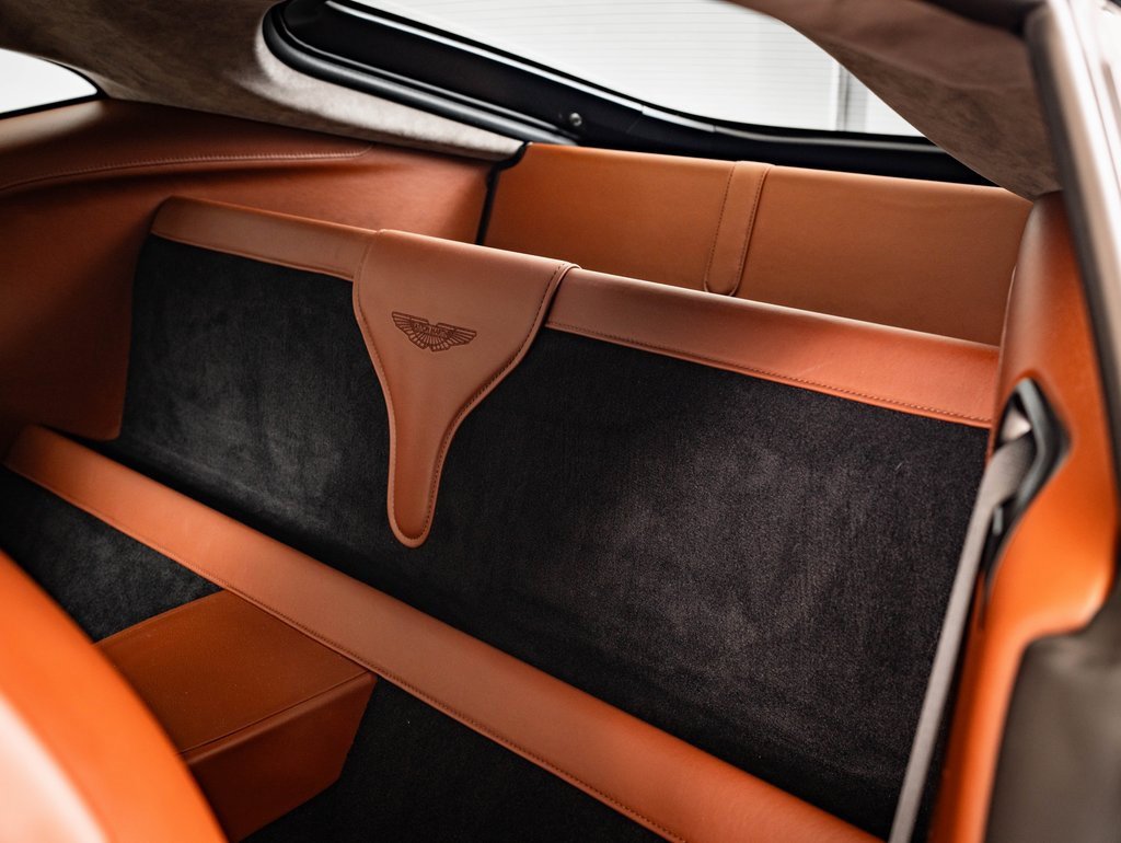 Used 2020 Aston Martin V8 Vantage Coupe image 46