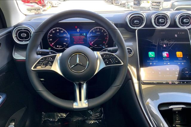 Certified 2025 Mercedes-Benz GLC 300 4MATIC image 4