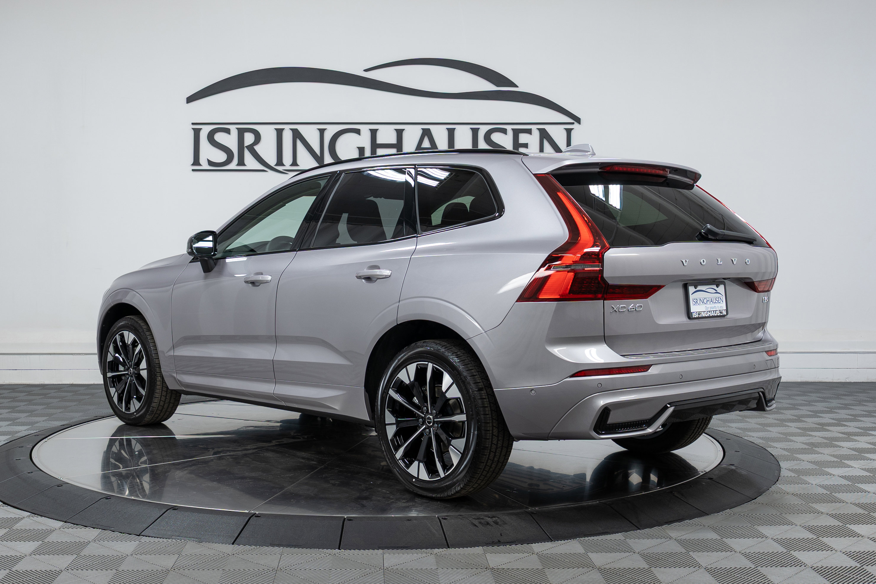 New 2026 Volvo XC60 B5 Plus w/ Climate Package image 7