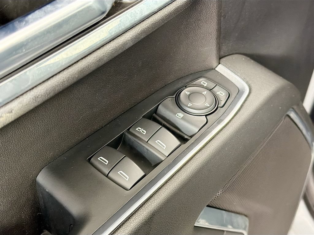 Used 2024 Chevrolet Silverado 1500 LT AWD/4WD image 19