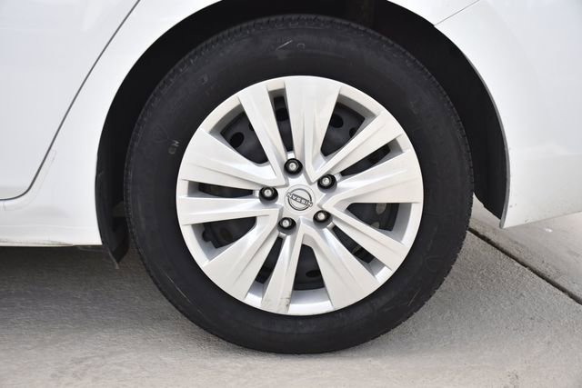 Used 2024 Nissan Sentra S image 30