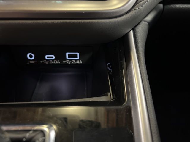 Certified 2025 Subaru Outback Limited image 33
