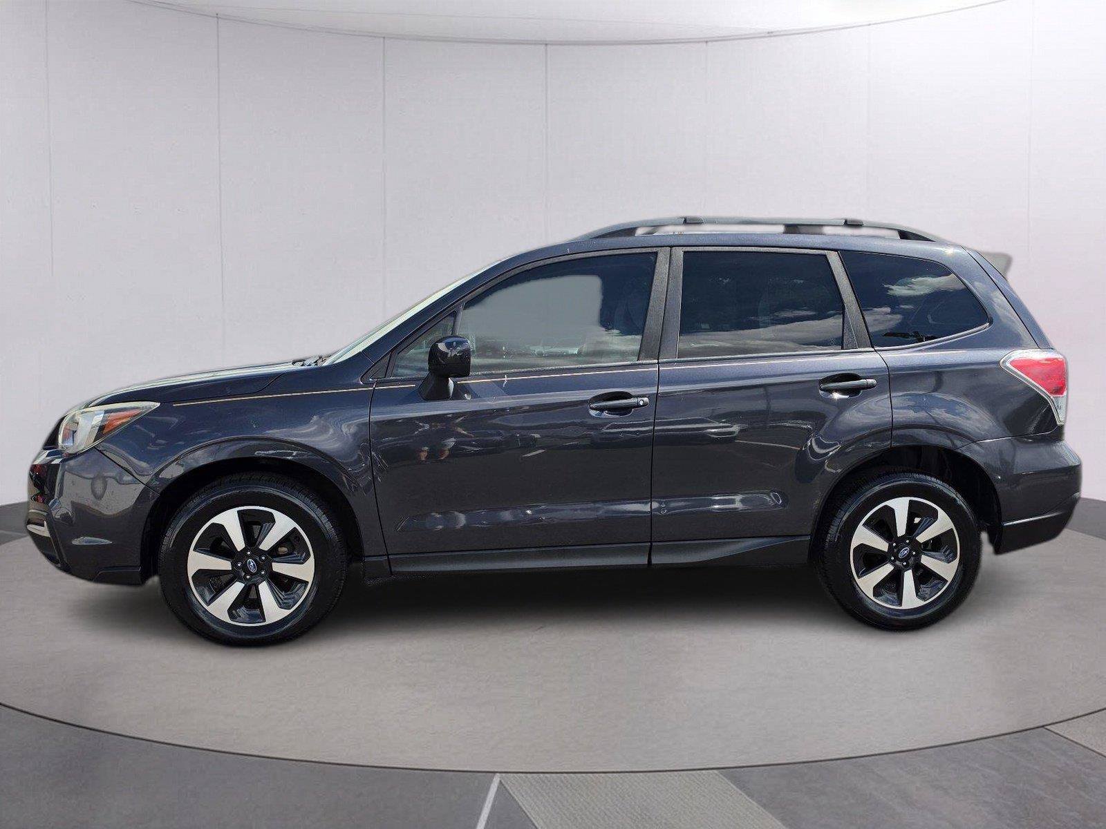 Used 2017 Subaru Forester 2.5i Premium AWD/4WD image 2