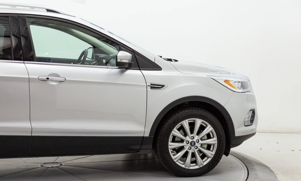 Used 2018 Ford Escape Titanium w/ Ford Safe & Smart Package AWD/4WD image 18