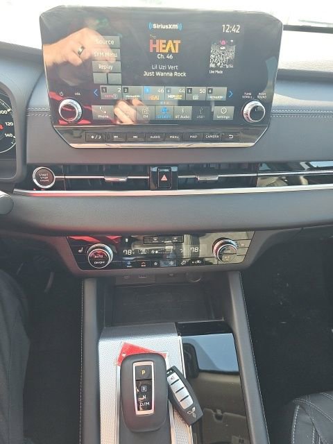 Used 2022 Mitsubishi Outlander SEL image 16