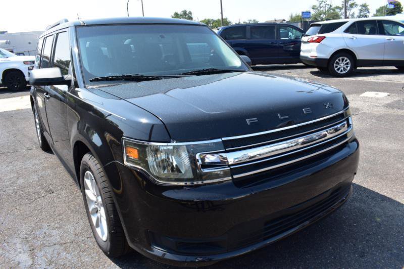 Used 2019 Ford Flex SE FWD image 2