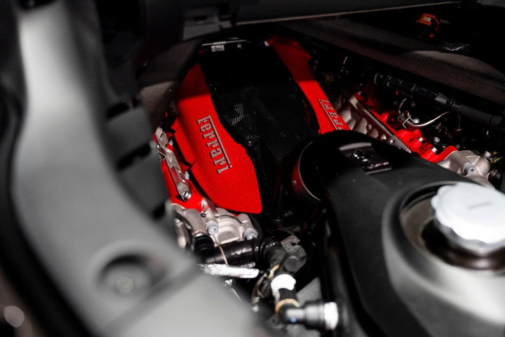 Used 2022 Ferrari SF90 Spider AWD/4WD image 77