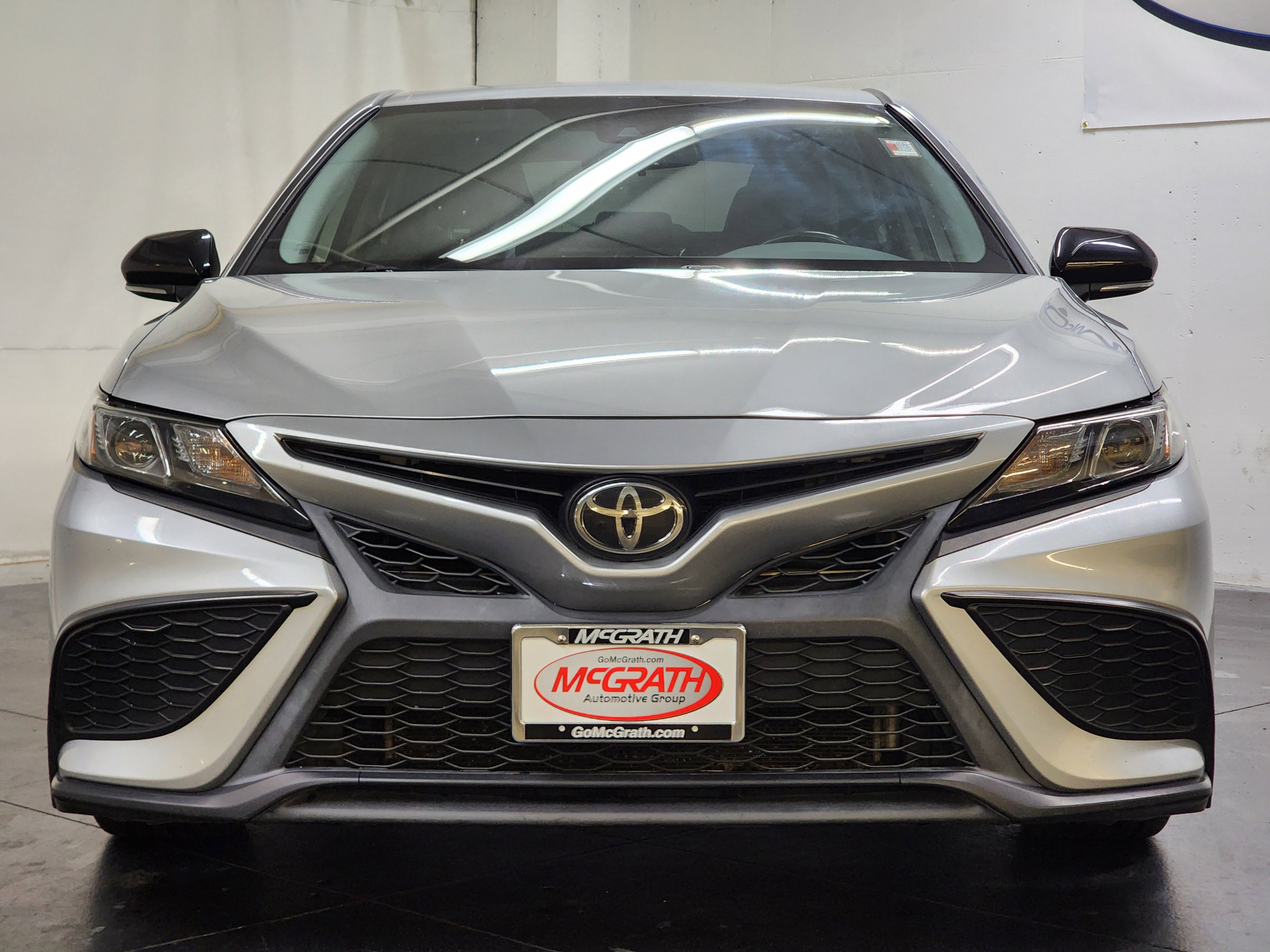 Used 2022 Toyota Camry SE image 11