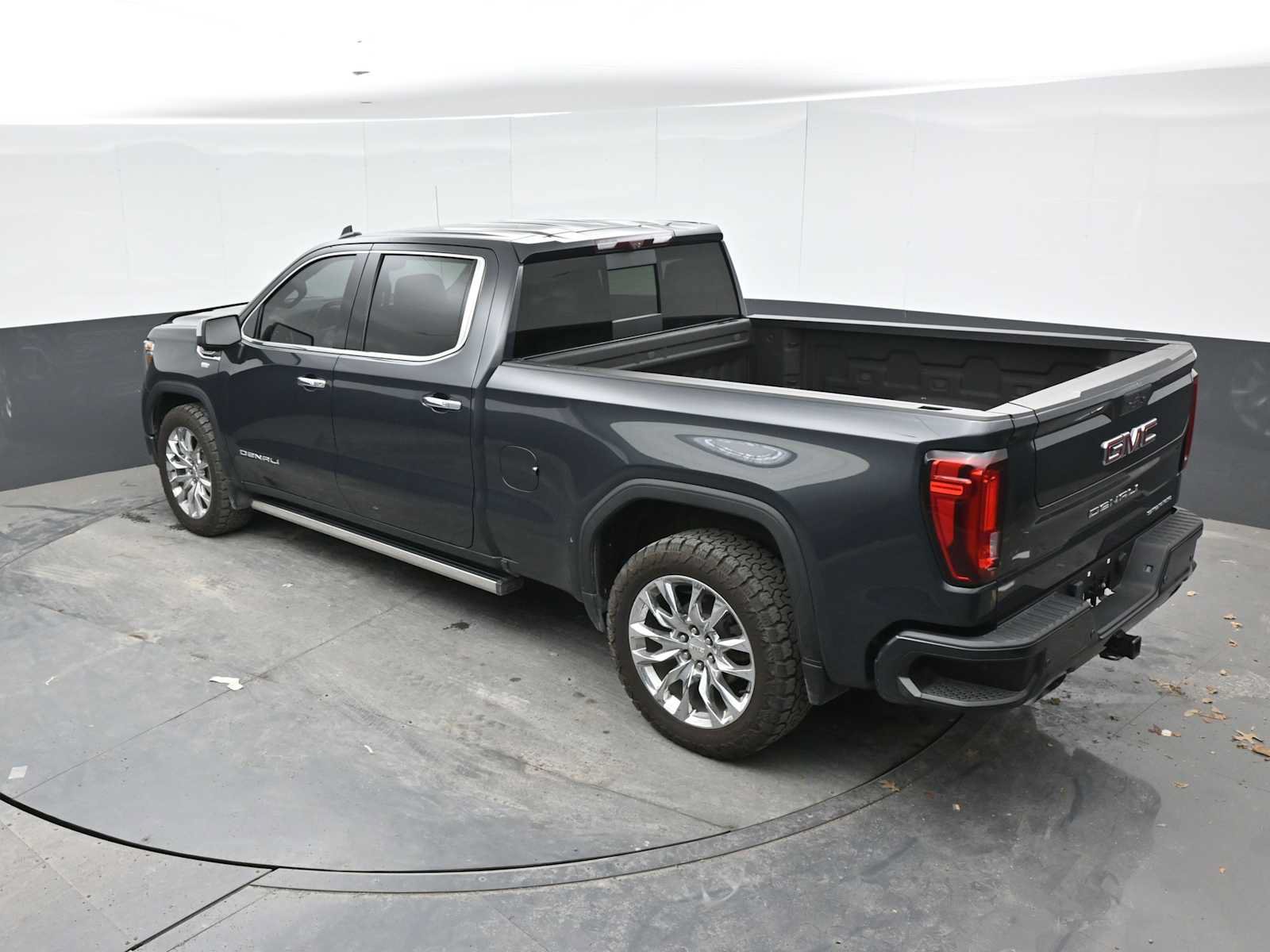 Used 2021 GMC Sierra 1500 Denali w/ Denali Ultimate Package AWD/4WD image 31