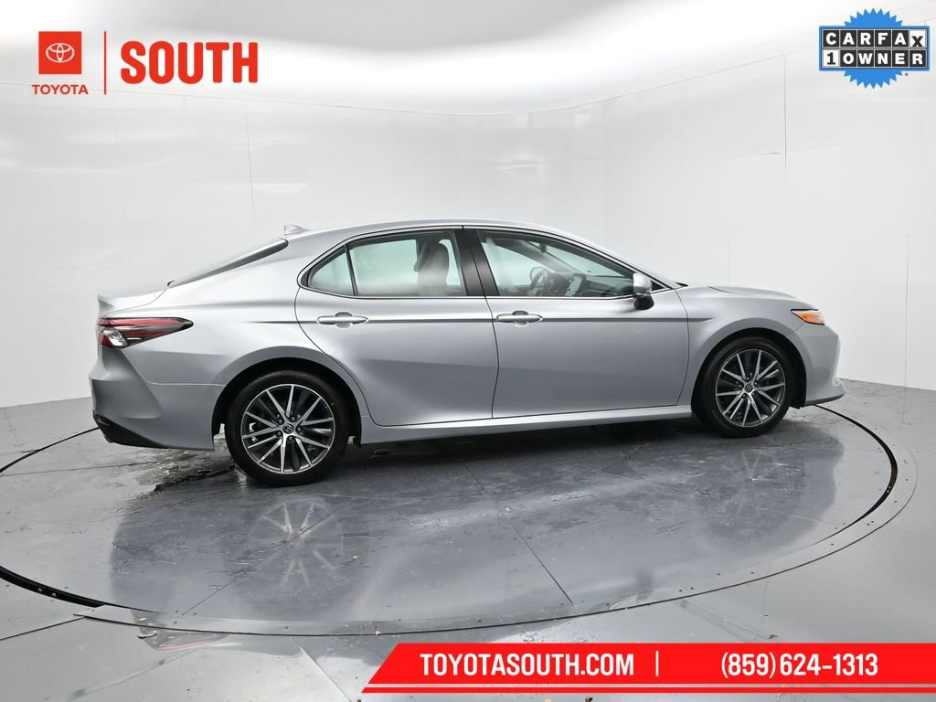 Used 2023 Toyota Camry XLE image 8