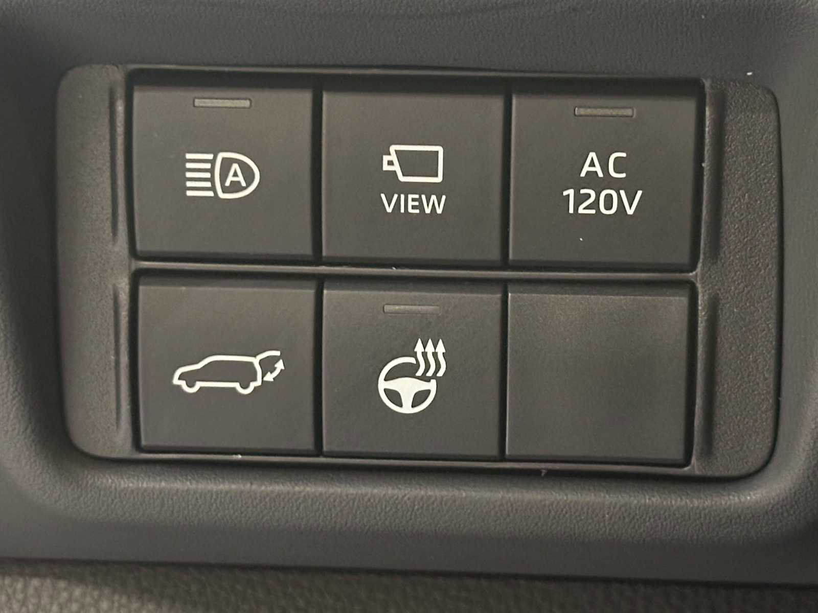 Certified 2025 Toyota Highlander Platinum image 17