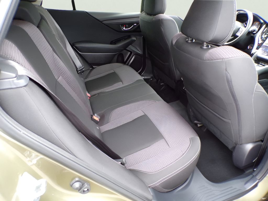 Used 2023 Subaru Outback Premium image 9