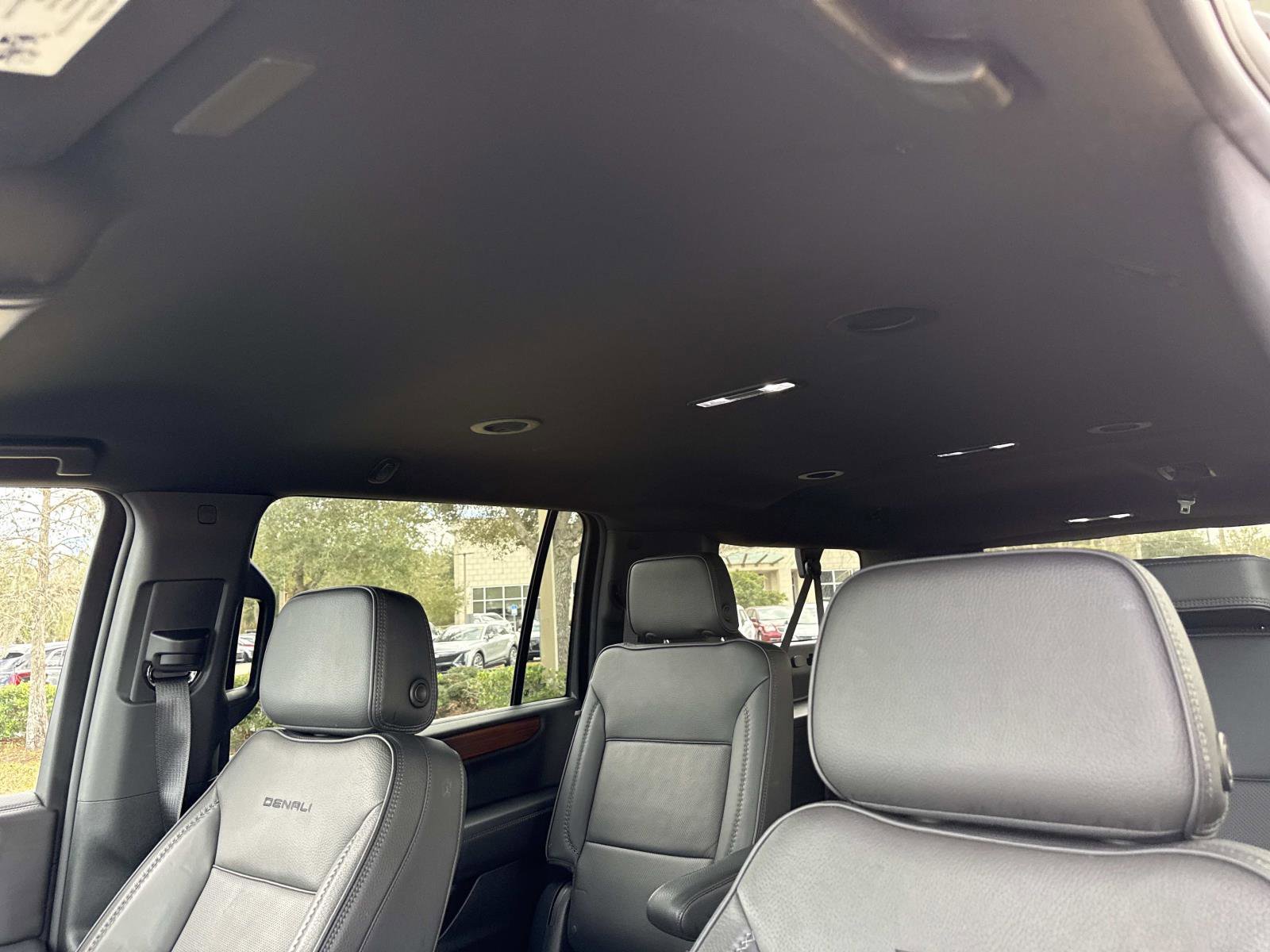 Used 2025 GMC Yukon XL Denali image 23