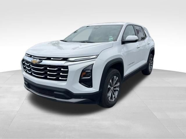 Used 2026 Chevrolet Equinox LT FWD image 3