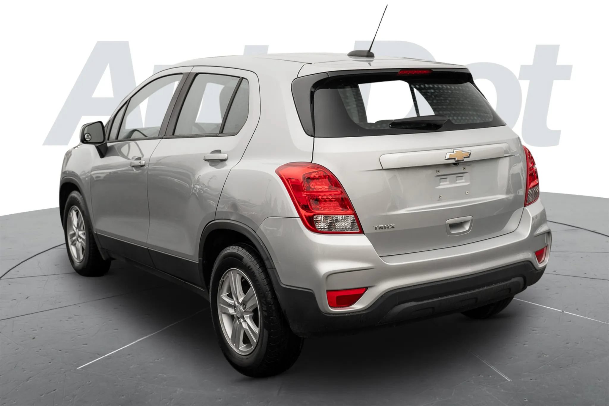 Used 2019 Chevrolet Trax LS FWD image 2