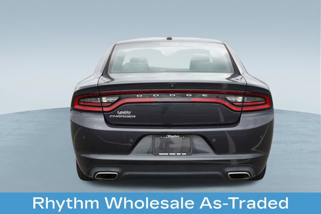 Used 2018 Dodge Charger SXT RWD image 7
